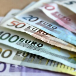 banknoty euro rozwój środki unijne