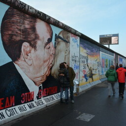 Mur Berliński,