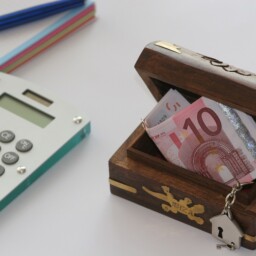 euro w szkatułce kalkulator