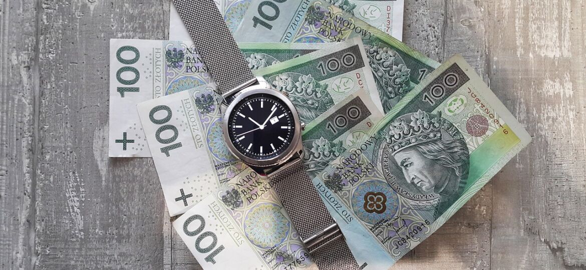 banknoty zegarek