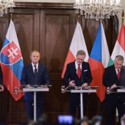 Podczas wizyty w Pradze, Premier Donald Tusk wziął udział w spotkaniu Premierów państw Grupy Wyszehradzkiej.